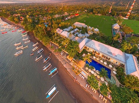 The Lovina Bali Resort (2)