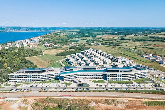 Petram Resort & Residences (5)