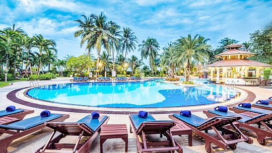 Hotel Cholchan Pattaya Resort