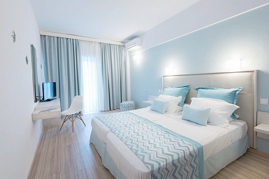 Hotel Blue Sea Beach (3)