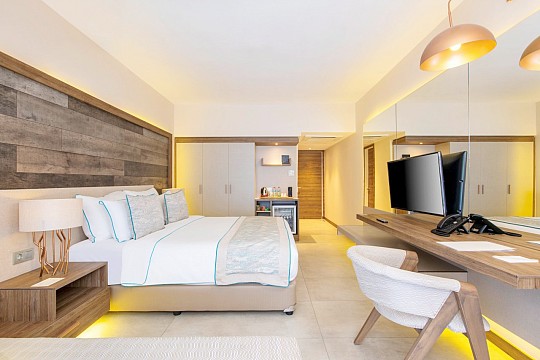 Hotel Design Plus Seya Beach Alacati (4)