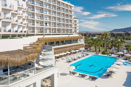 Hotel Design Plus Seya Beach Alacati (2)