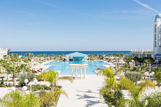 Hotel Concorde Green Park Palace (2)