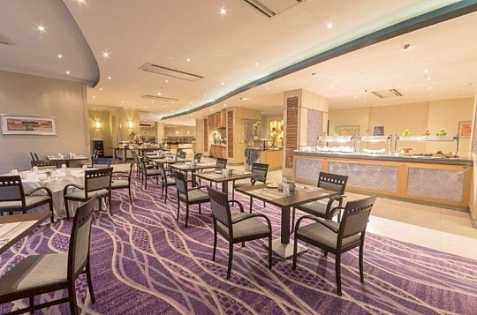 Radisson Blu Golden Sands Resort & Spa (2)