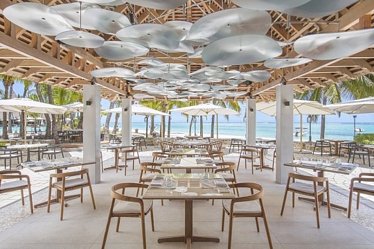 Paradis Beachcomber Golf Resort and Spa (2)