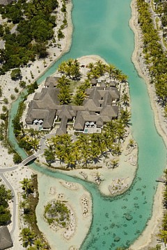 The St. Regis Bora Bora Resort (2)