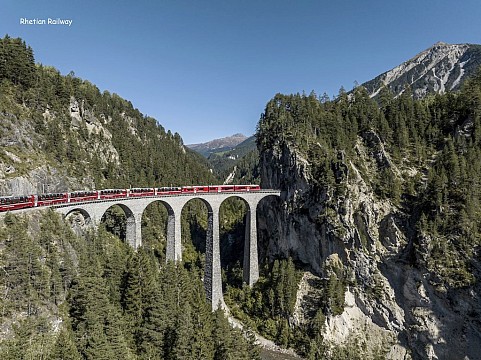 Švýcarsko - Italské Alpy - Bernina Express a Passo Tonale (3)