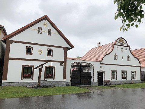 Český Krumlov, zámek Hluboká a Holašovice (4)