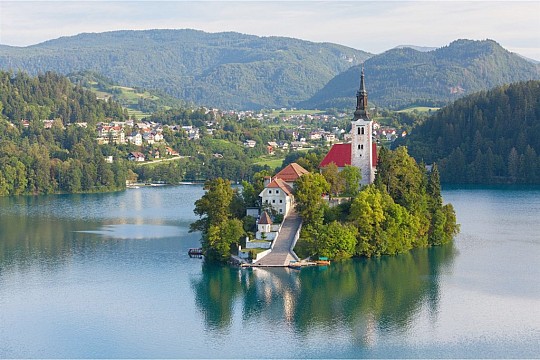 SLOVINSKO - jezera, vodopády, hory, jeskyně, hrady a města (4)