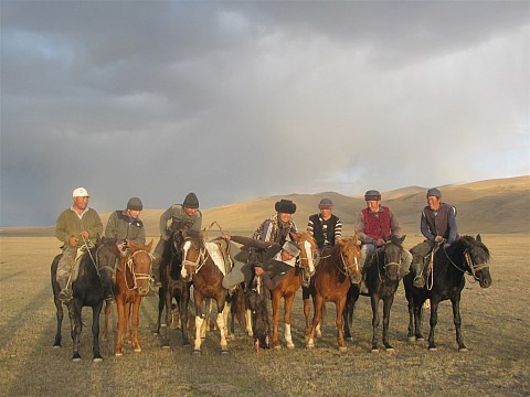 Kyrgyzstán - rajská příroda jezer a hor (2)
