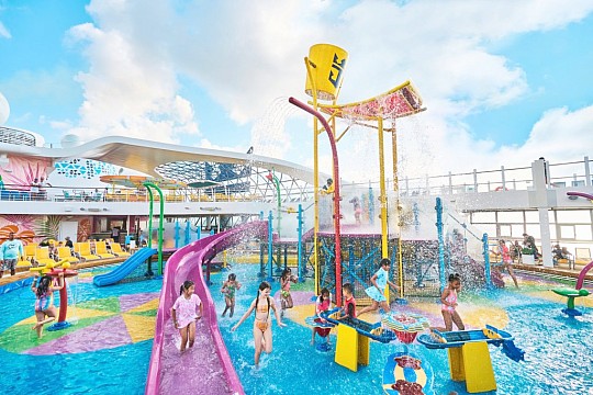 USA, Bahamy, Svatý Martin z Port Canaveralu na lodi Wonder of the Seas