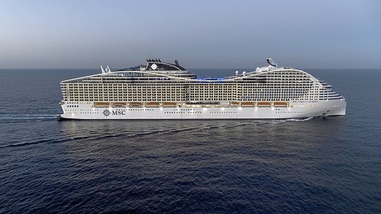 Itálie, Řecko, Turecko, Kypr, Egypt, Omán, Katar, Spojené arabské emiráty z Janova na lodi MSC World Europa (5)