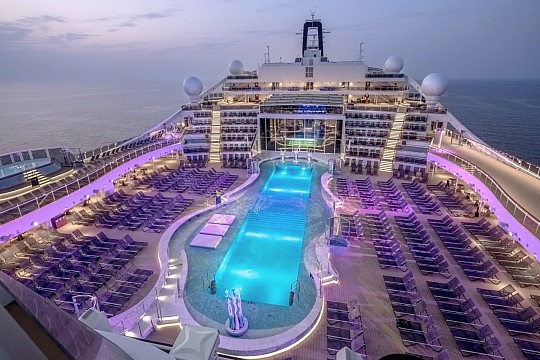 Itálie, Řecko, Turecko, Kypr, Egypt, Omán, Katar, Spojené arabské emiráty z Janova na lodi MSC World Europa (2)