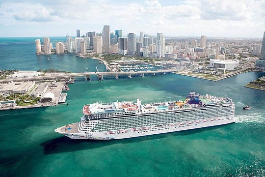 USA, Dominikánská republika, Britské Panenské ostrovy, Bahamy z Port Canaveralu na lodi Norwegian Epic (3)