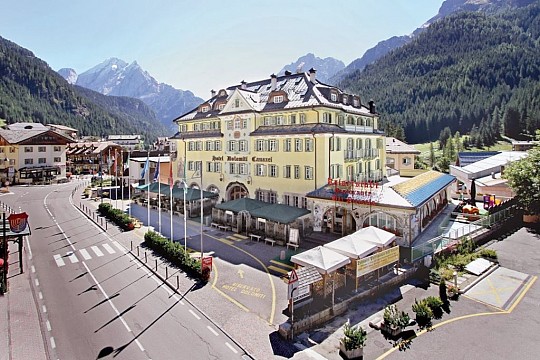 Schloss Hotel & Club Dolomiti: Pobyt s polopenzí 6 nocí