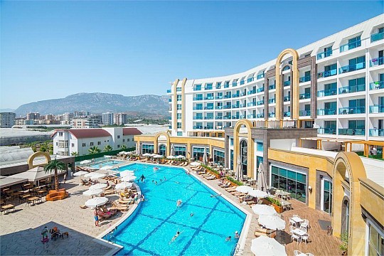 The Lumos Deluxe Resort Hotel & Spa (4)