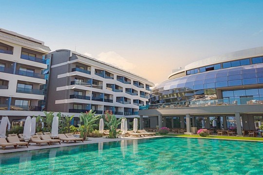 Liu Resorts (3)