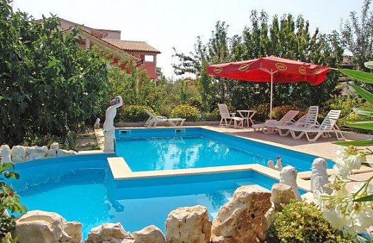 Vila Amra (3)