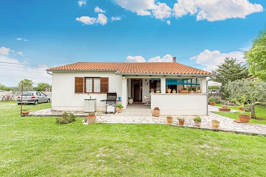 Vila 1318-930