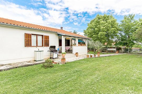 Vila 1318-930 (2)