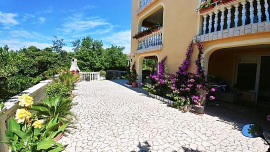 Apartmány 1355-5372 (2)