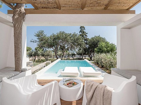 Kakkos Bay Resort