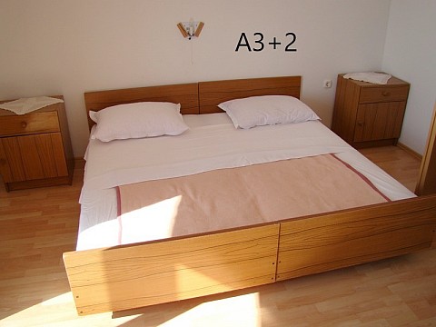 Vila NADA (2)
