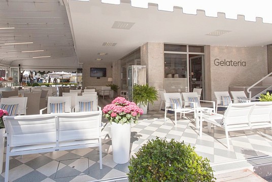 Hotel Riviera (2)