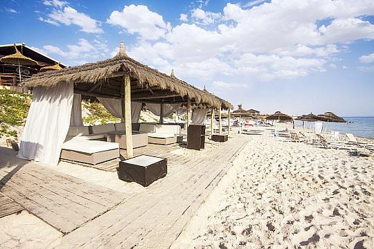 Relax na plážích Tuniska + DŽÍPY NA SAHAŘE + KULISY ZE STAR WARS (letecky z Prah
