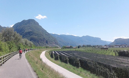Malebná údolí Dolomit na kole