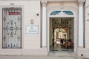La Sevillana Hotel