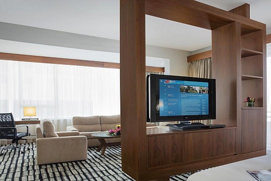 JUMEIRA ROTANA (5)