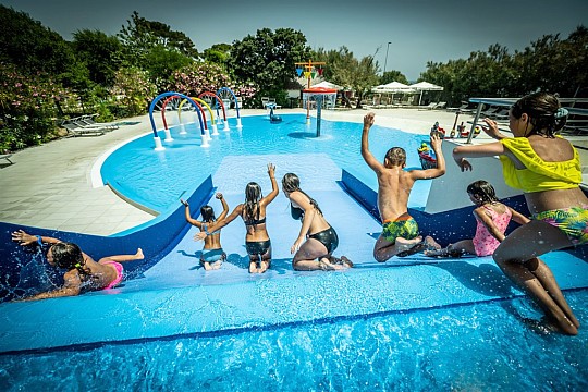 Mobilní domky kemp Centro Vacanze Villaggio San Francesco (3)