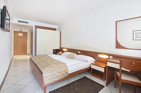 Hotelski kompleks Maslinica - Hotel Narcis (5)
