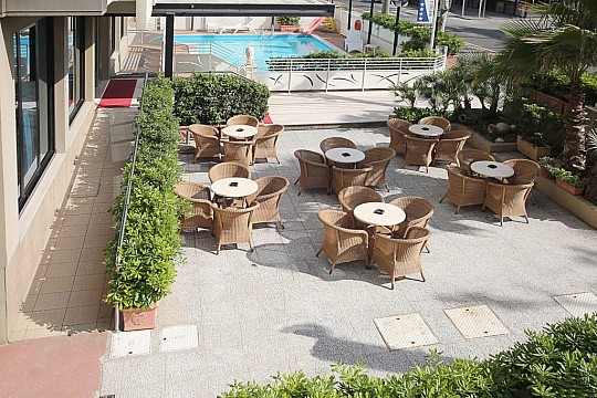 Hotel Du Soleil (2)