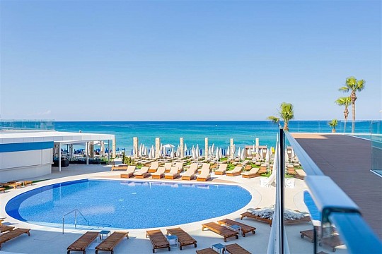 Flamingo Paradise Beach Hotel