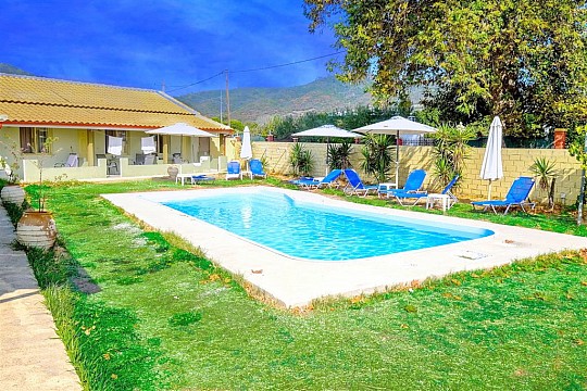 Štúdiá a Apartmány Emanuela (2)