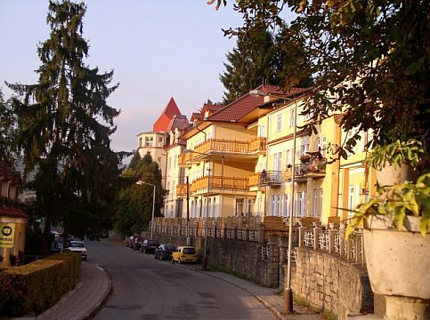 Luhačovice, Praha - Lázně na zkoušku