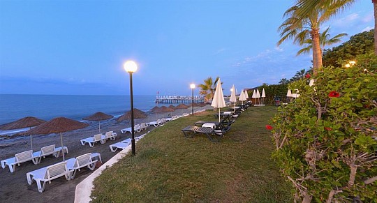 Anitas Beach Hotel (2)