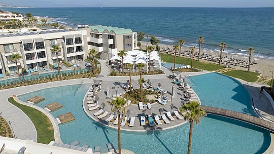Amira Luxory Resort