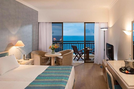 Coral Beach Hotel Resort (4)