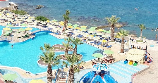 Eri Beach & Village (5)