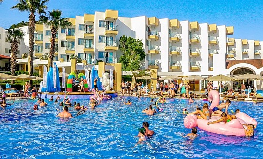 Fortezza Beach Resort (3)