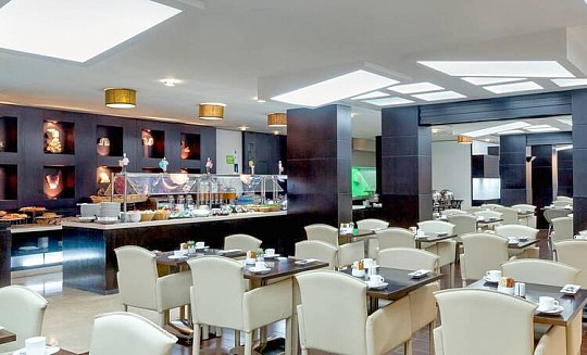 Holiday Inn Al Barsha (4)