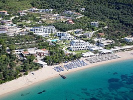 Lichnos Beach Hotel & Suites