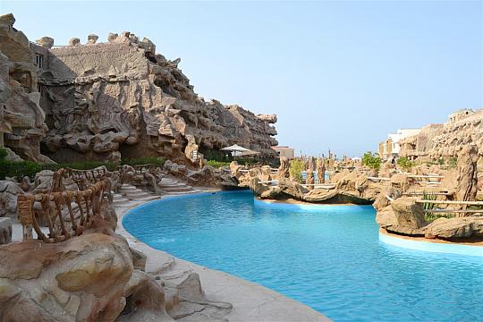 Caves Beach Resort Hurghada (2)