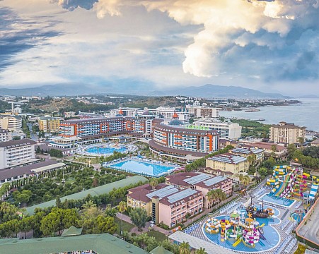 Hotel Lonicera Resort & Spa