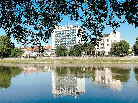 HOTEL MAGNÓLIA - Léčebný pobyt Bolavé klouby na - Piešťany