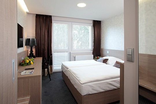 HOTEL JEZERKA - Hotel pokoje Standard 6 a více nocí - Seč - Ústupky (2)