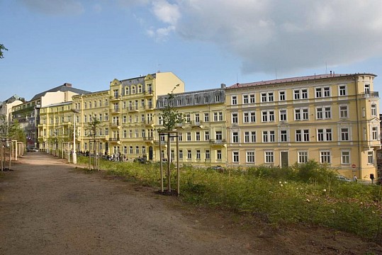 GRANDHOTEL NABOKOV SPA & WELLNESS  - Královské rozmazlování víkend - Mariánské Lázně